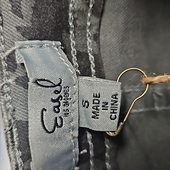 Easel Skinny Jeans NWT Sz S - Picture 6 of 7